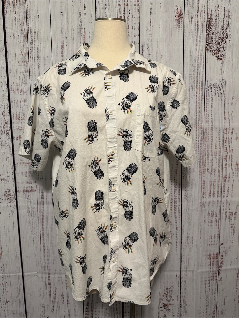 Hurley White Short Sleeve Button-Down with Black and Gold Skull Motif